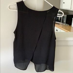 Black crop top tank